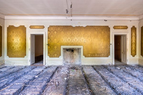 Fireplace Demolition in Bainbridge Island